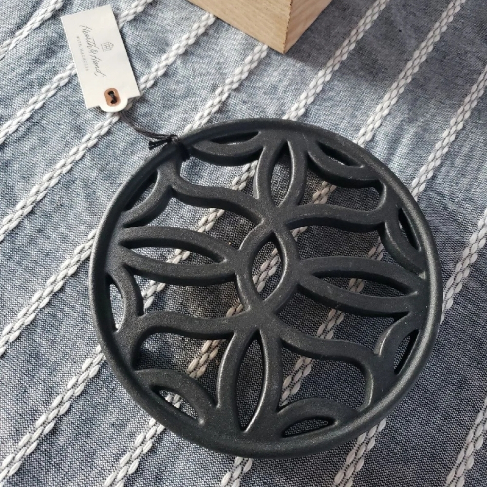 Hearth and hand- trivet